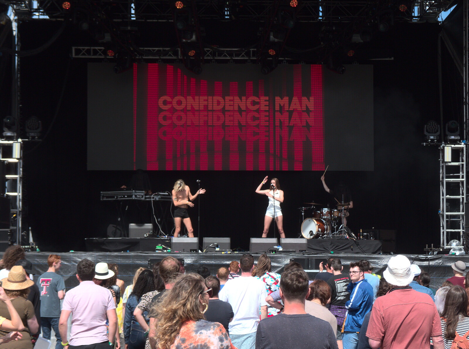 Confidence Man are doing a work-out routine from Beatyard Festival, Dún Laoghaire, County Dublin, Ireland - 5th August 2018