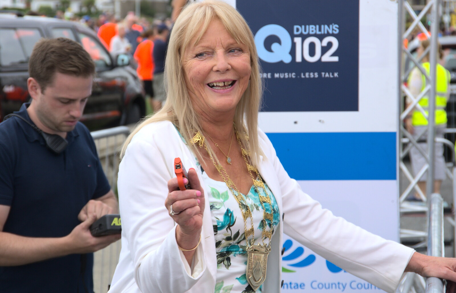 The mayor of Dún Laoghaire has a pistol from The Dún Laoghaire 10k Run, County Dublin, Ireland - 6th August 2018