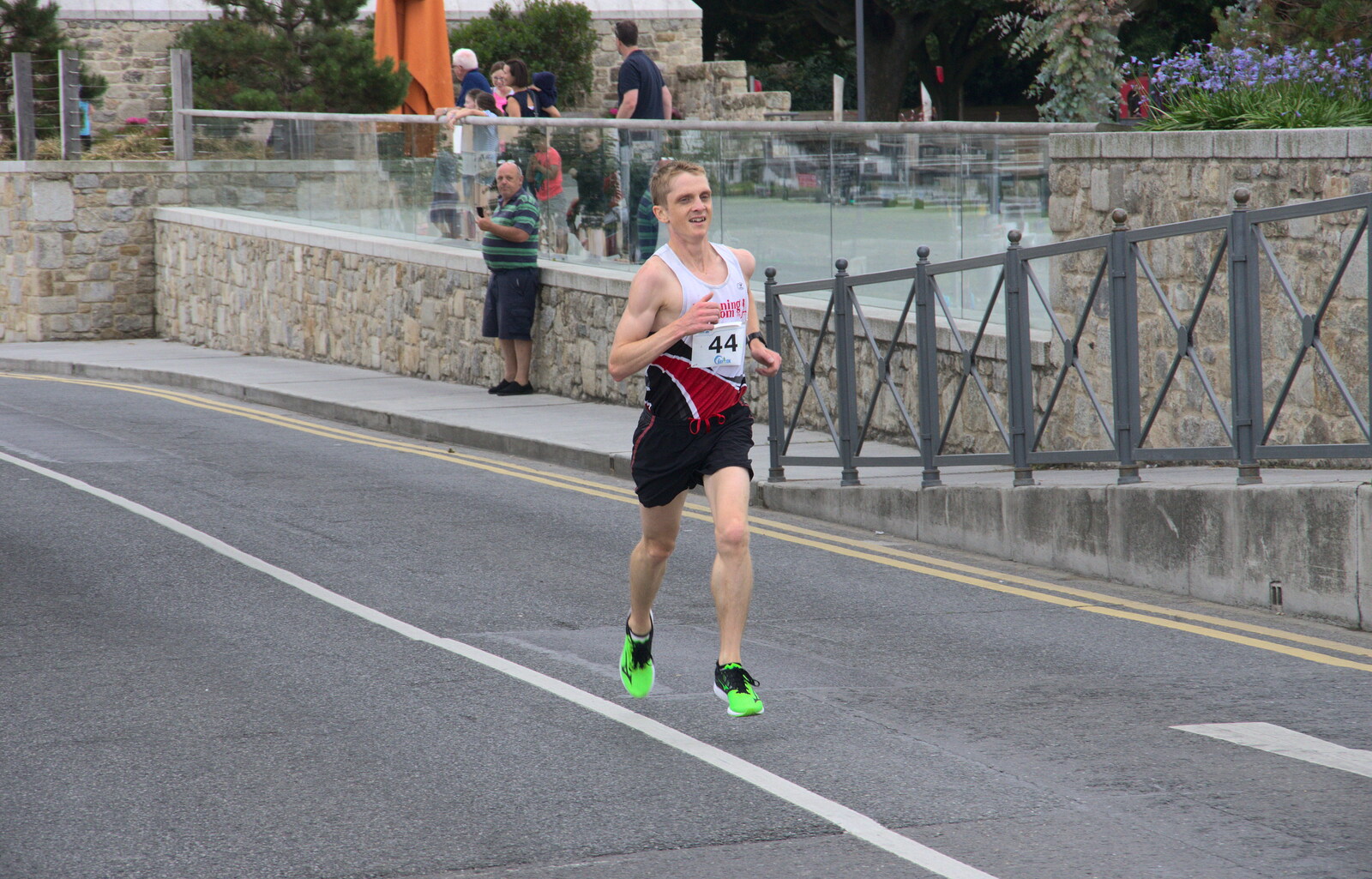 The race leader runs past at around the 30 minute mark from The Dún Laoghaire 10k Run, County Dublin, Ireland - 6th August 2018