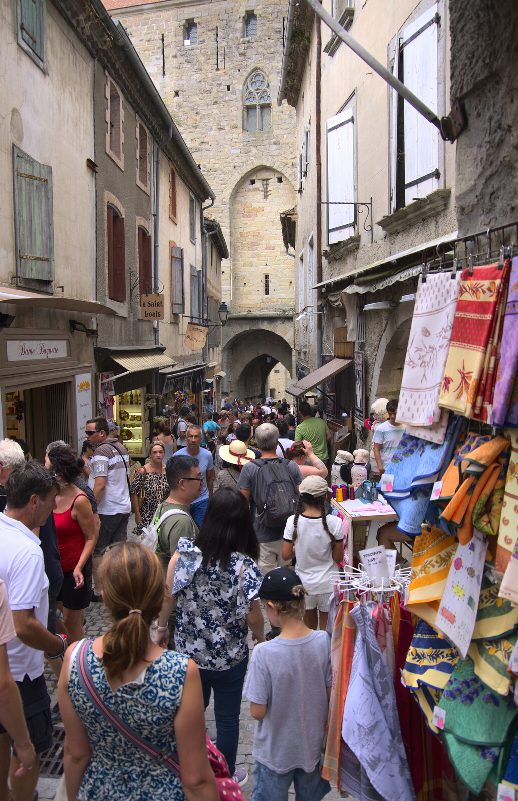 The crowded streets, near the Porte Narbonnaise from A Trip to Carcassonne, Aude, France - 8th August 2018