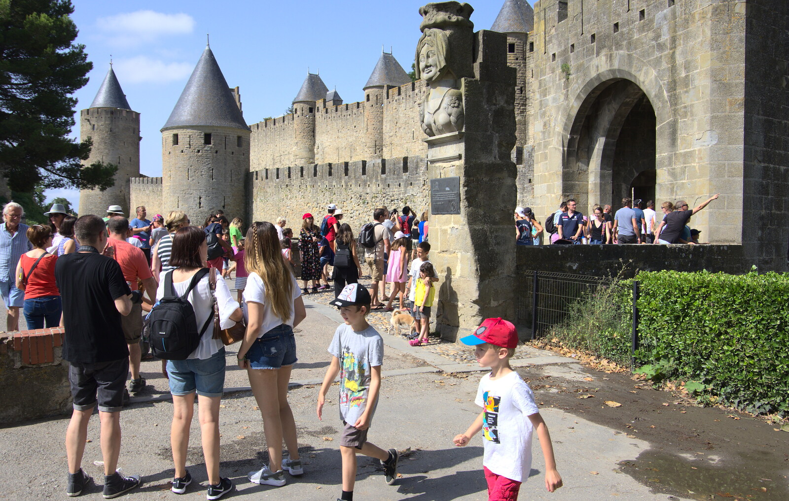 It's busy at the Porte Narbonnaise from A Trip to Carcassonne, Aude, France - 8th August 2018