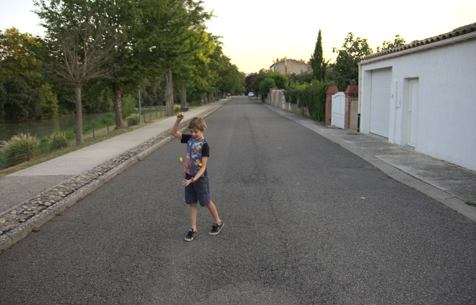 Fred does his astro jacks out in the street from Le Gouffre Géant and Grotte de Limousis, Petanque and a Lightning Storm, Languedoc, France - 12th August 2018