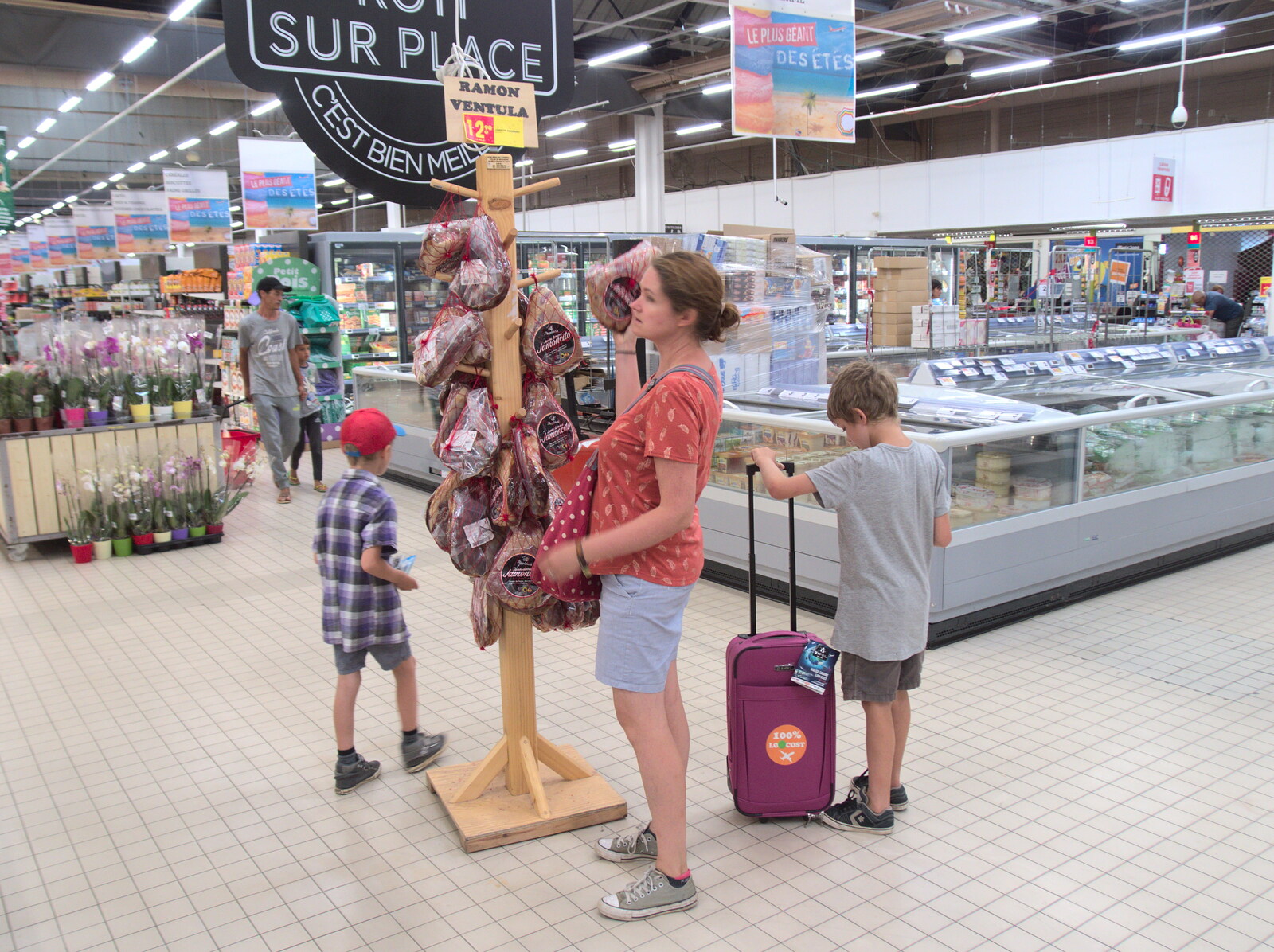 Hanging around in Casino Hypermarché from The Château Comtal, Lastours and the Journey Home, Carcassonne, Aude, France - 14th August 2018