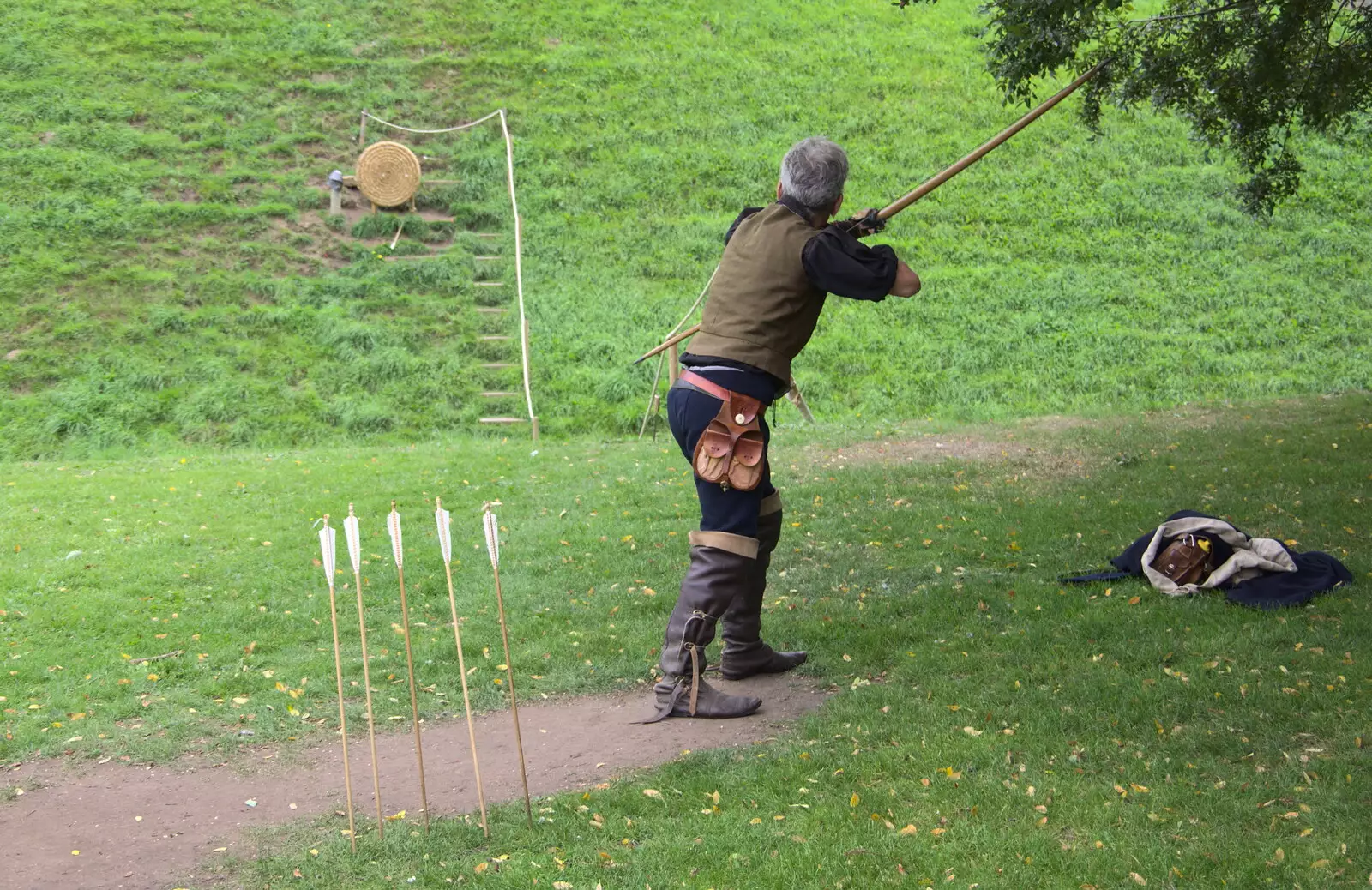 A demonstration of archery, from A Day at Warwick Castle, Warwickshire - 8th September 2018