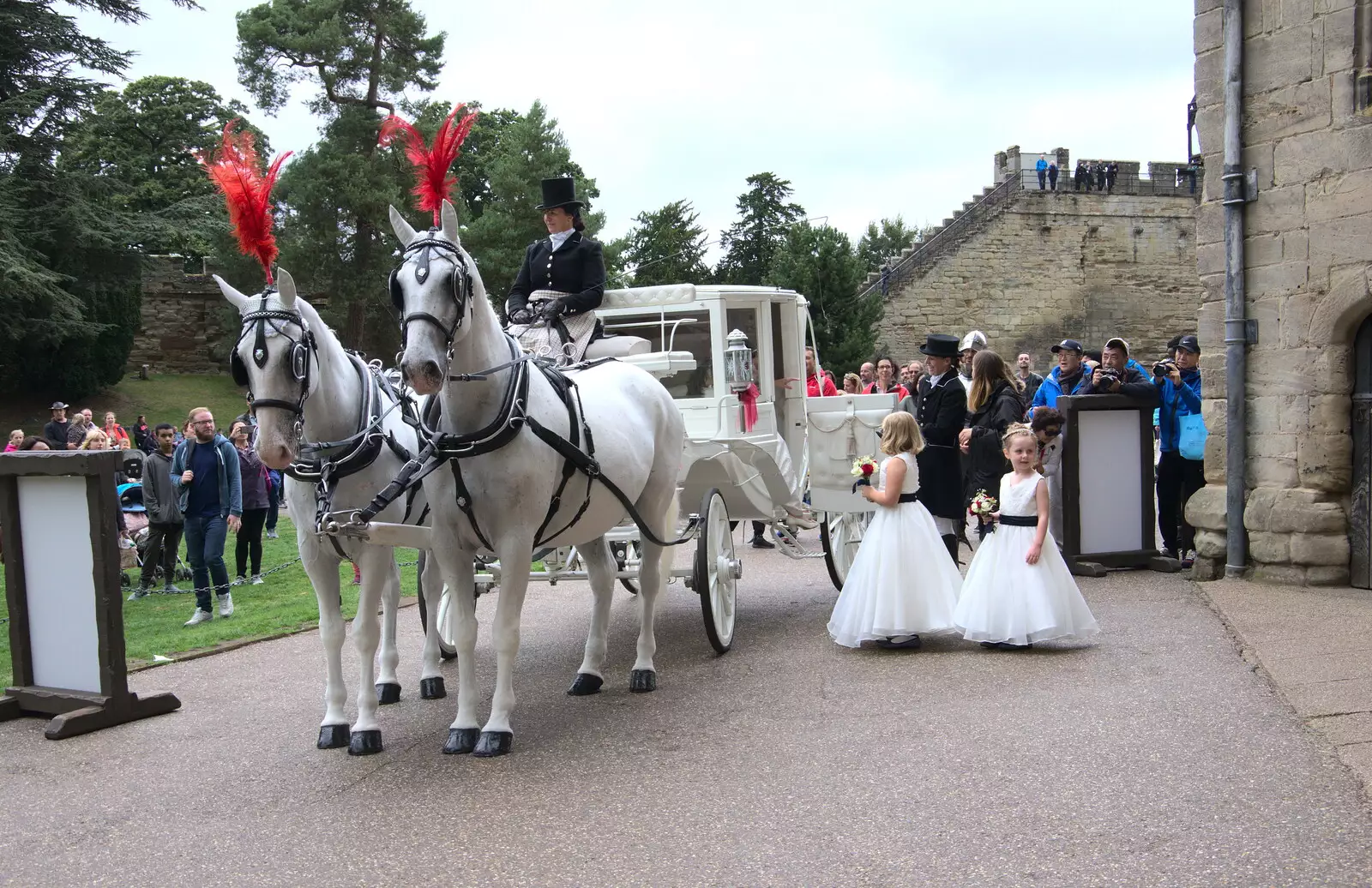 As we leave the great hall, wedding guests arrive, from A Day at Warwick Castle, Warwickshire - 8th September 2018