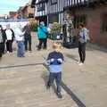 Harry roams around with an ice cream tub, A Postcard from Stratford-upon-Avon, Warwickshire - 9th September 2018