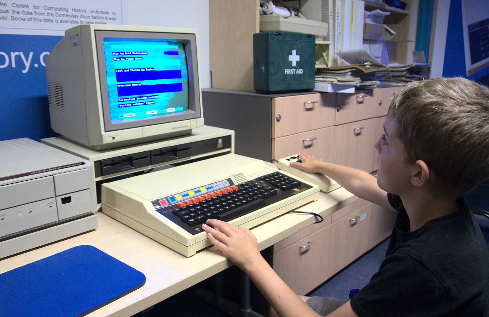 Fred uses a rare laserdisc of the Domesday Project from The Retro Computer Festival, Centre For Computing History, Cambridge - 15th September 2018