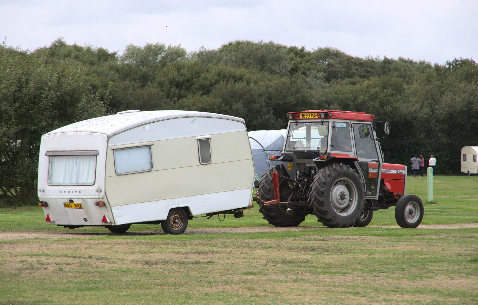 A caravan gets towed away for the winter from An Optimistic Camping Weekend, Waxham Sands, Norfolk - 22nd September 2018