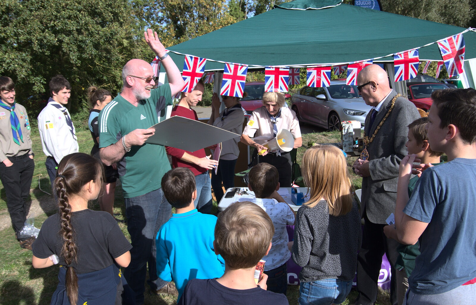 Gislingham Silver Band and the Duck Race, The Pennings, Eye, Suffolk - 29th September 2018: The winners of the race are about to be announced