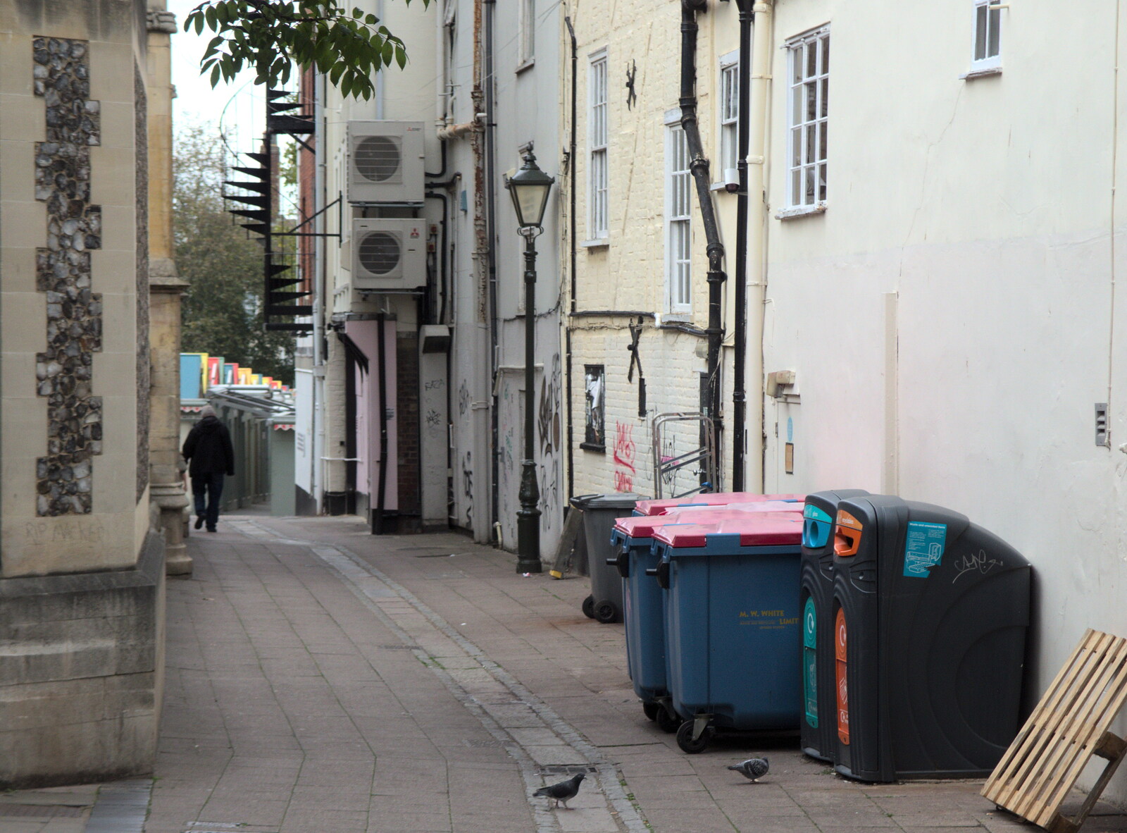 Bins and graffiti on Weaver's Lane from A Miscellany, Norwich , Norfolk - 30th September 2018