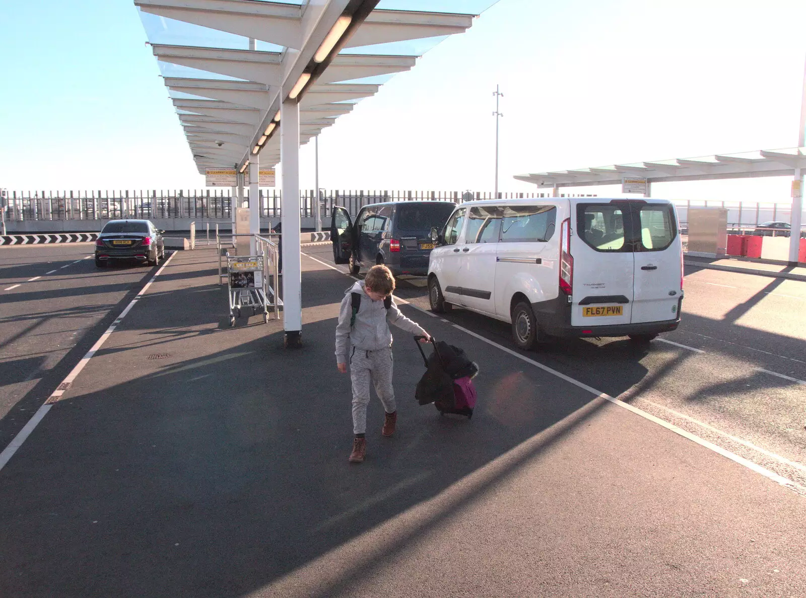 Fred hauls his bag as we get dropped off at T2, from A Trip to Short Hills, New Jersey, United States - 20th October 2018