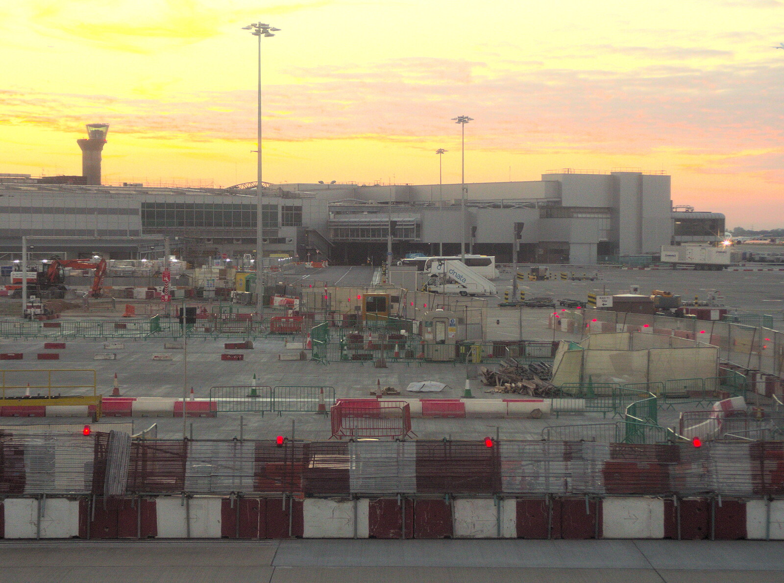 The chaos of Terminal 2's apron from A Trip to Short Hills, New Jersey, United States - 20th October 2018