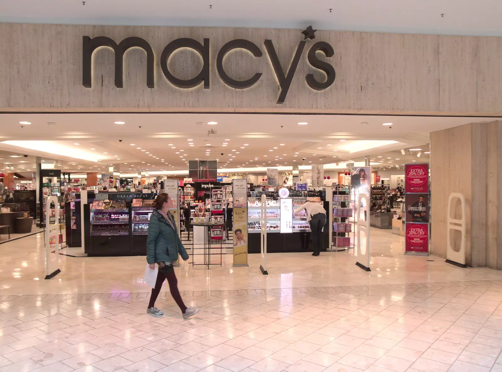 Isobel strides past Macy's in Short Hills Mall, from Times Square, USS Intrepid and the High Line, Manhattan, New York - 25th October 2018