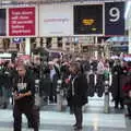 A surge of Southend passengers at Liverpool Street, Apples and Fireworks, Carleton Rode and Palgrave, Suffolk - 4th November 2018