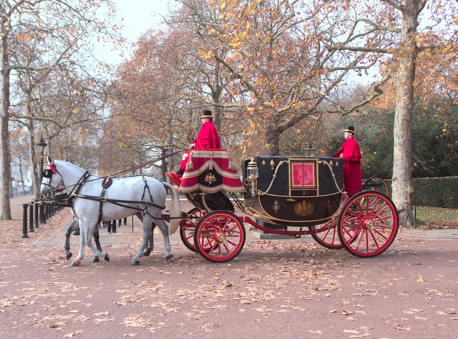 The Royal coach on the Mall from Little Venice and the BSCC Christmas Dinner, London and Norfolk - 1st December 2018