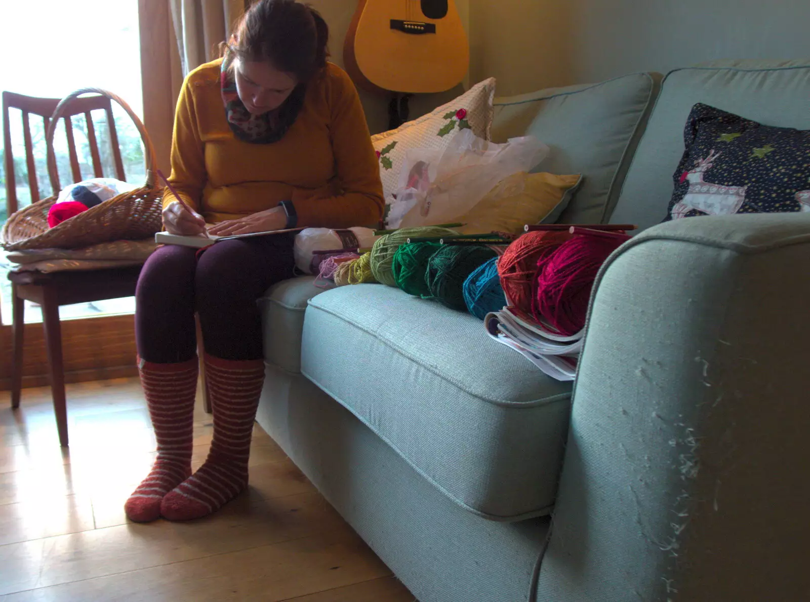 Isobel creates a crochet plan for a new blanket, from New Year's Eve and Day, Brome, Suffolk - 1st January 2019