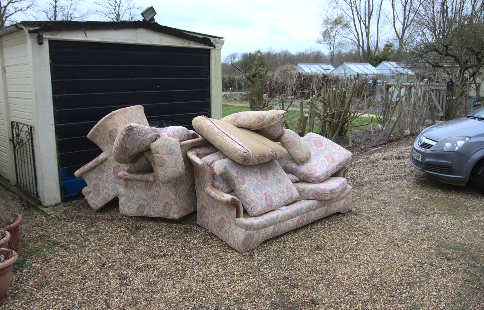 Grandad's old sofa, piled up outside his old pad from Devon In A Day, Exeter, Devon - 14th March 2019