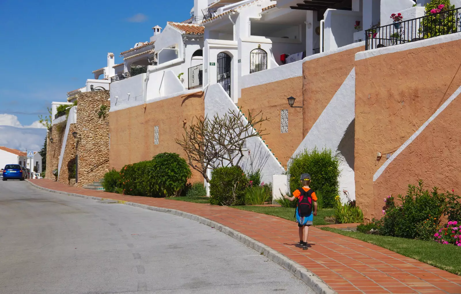 Back near the apartments, from A Walk up a Hill, Paella on the Beach and Granada, Andalusia, Spain - 19th April 2018