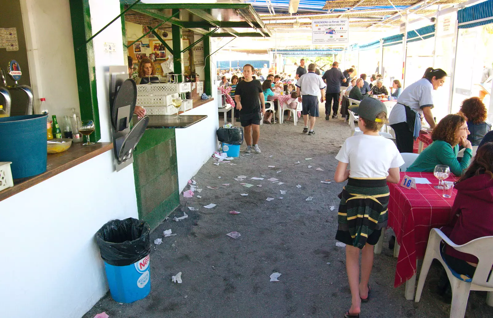 It's a bit chaotic, from A Walk up a Hill, Paella on the Beach and Granada, Andalusia, Spain - 19th April 2018