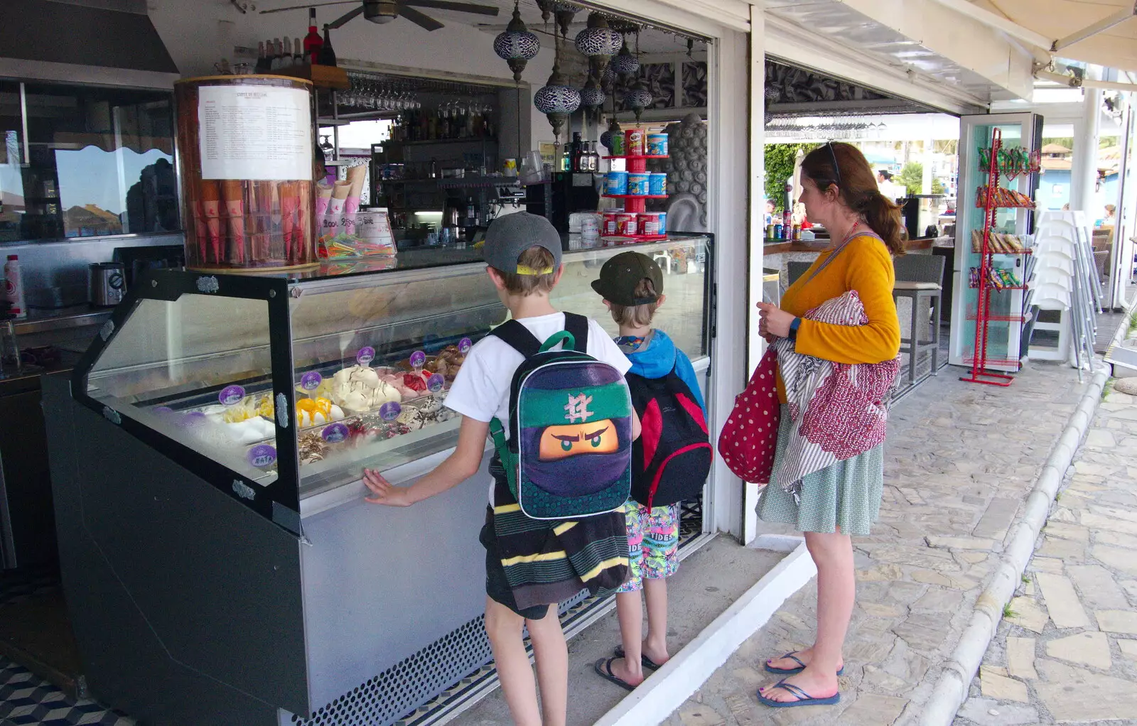 The boys look at ice cream, from A Walk up a Hill, Paella on the Beach and Granada, Andalusia, Spain - 19th April 2018