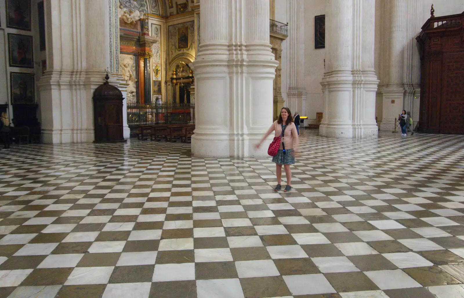 Isobel roams around, from A Walk up a Hill, Paella on the Beach and Granada, Andalusia, Spain - 19th April 2018