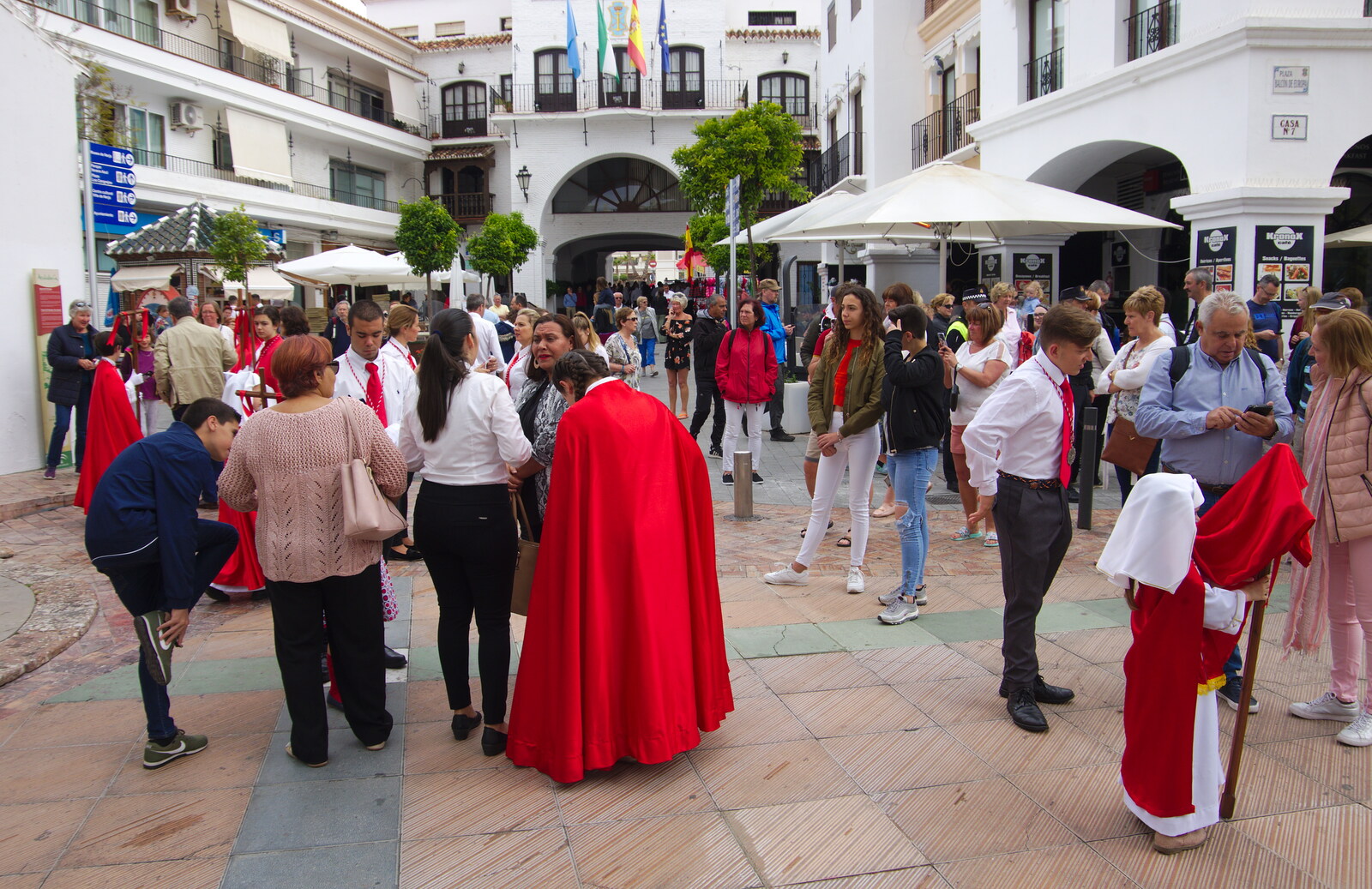 The crowds start to build up too from An Easter Parade, Nerja, Andalusia, Spain - 21st April 2019