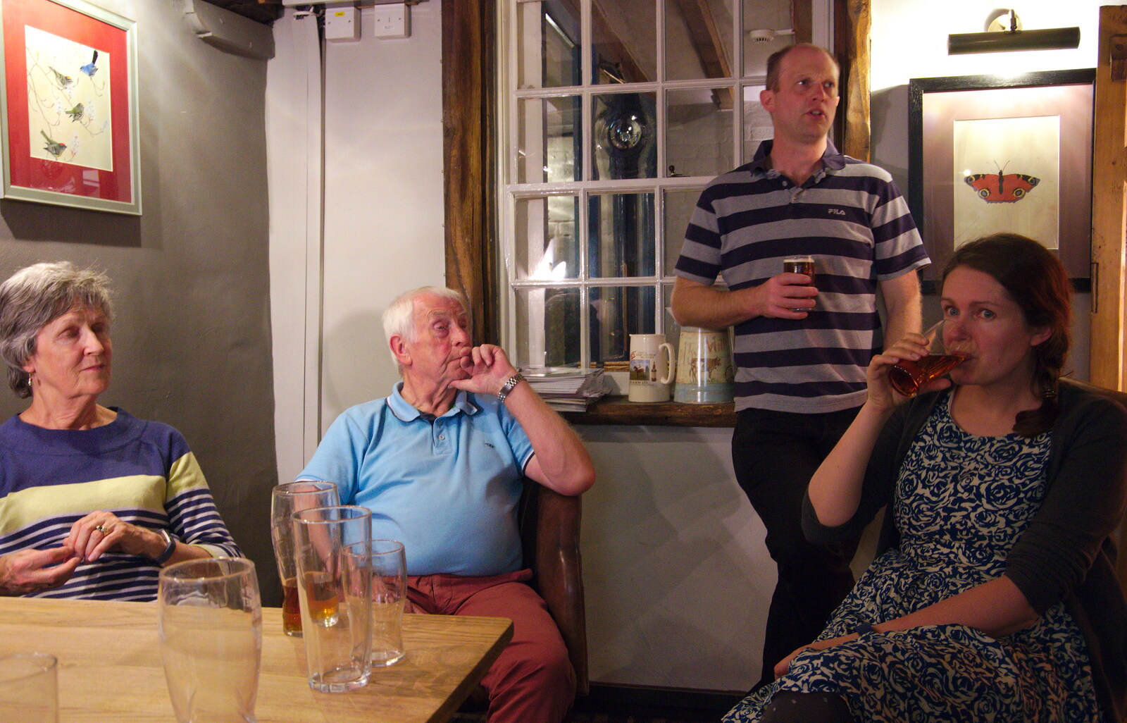 At the White Hart we chat to Colin, Jill and Paul from The BSCC Bike Ride 2019, Coggeshall, Essex - 11th May 2019
