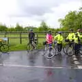 We hang around waiting to regroup, The BSCC Bike Ride 2019, Coggeshall, Essex - 11th May 2019