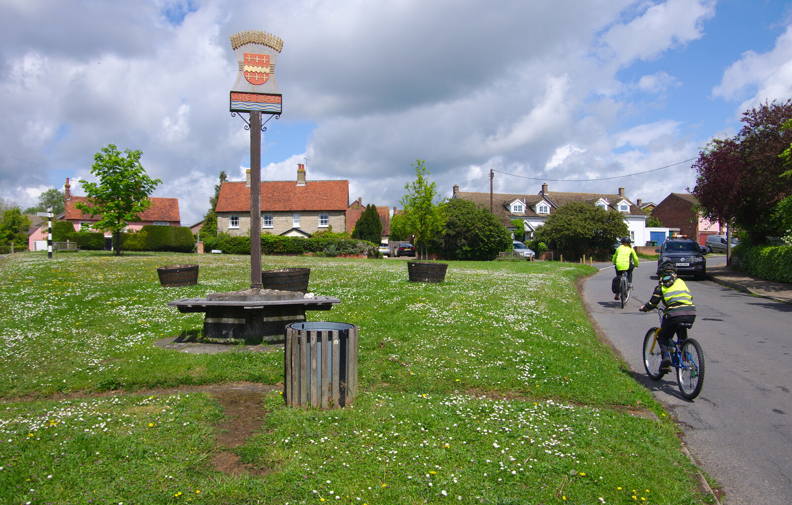 The pretty village of Colne Engaine from The BSCC Bike Ride 2019, Coggeshall, Essex - 11th May 2019