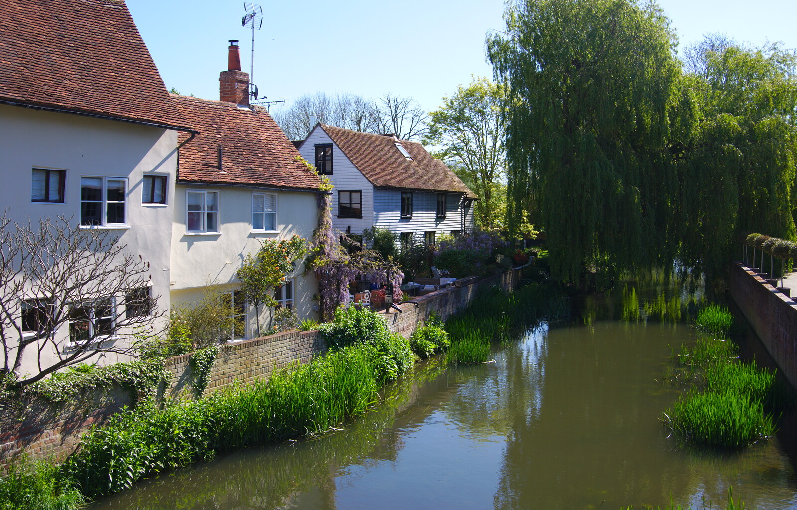 Some nice houses down by the river from The BSCC Bike Ride 2019, Coggeshall, Essex - 11th May 2019