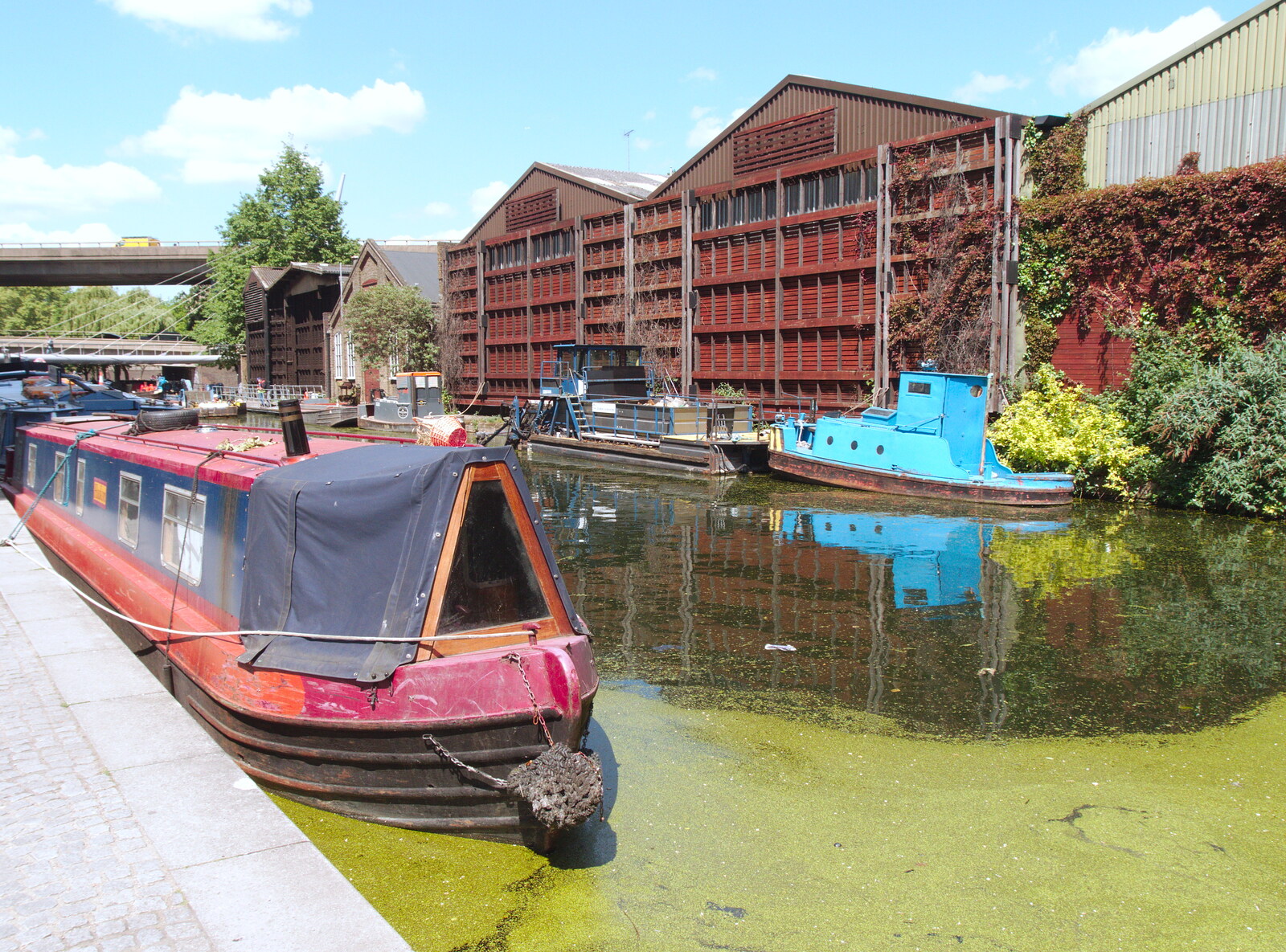 The BSCC at Pulham Market and Hopton, and Lunch in Paddington - 21st May 2019: Some old warehouses, and green algae on the canal