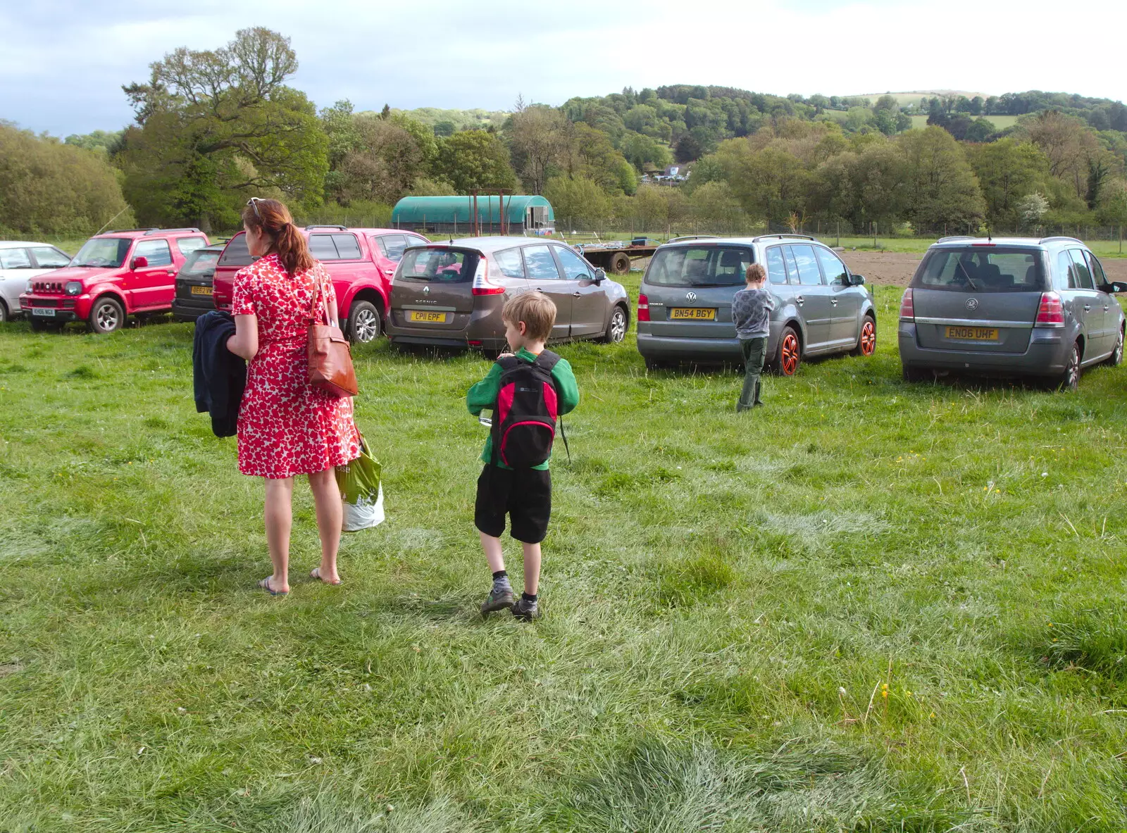 Isobel, Harry and Fred in the grassy car park, from Chagford Lido and a Trip to Parke, Bovey Tracey, Devon - 25th May 2019