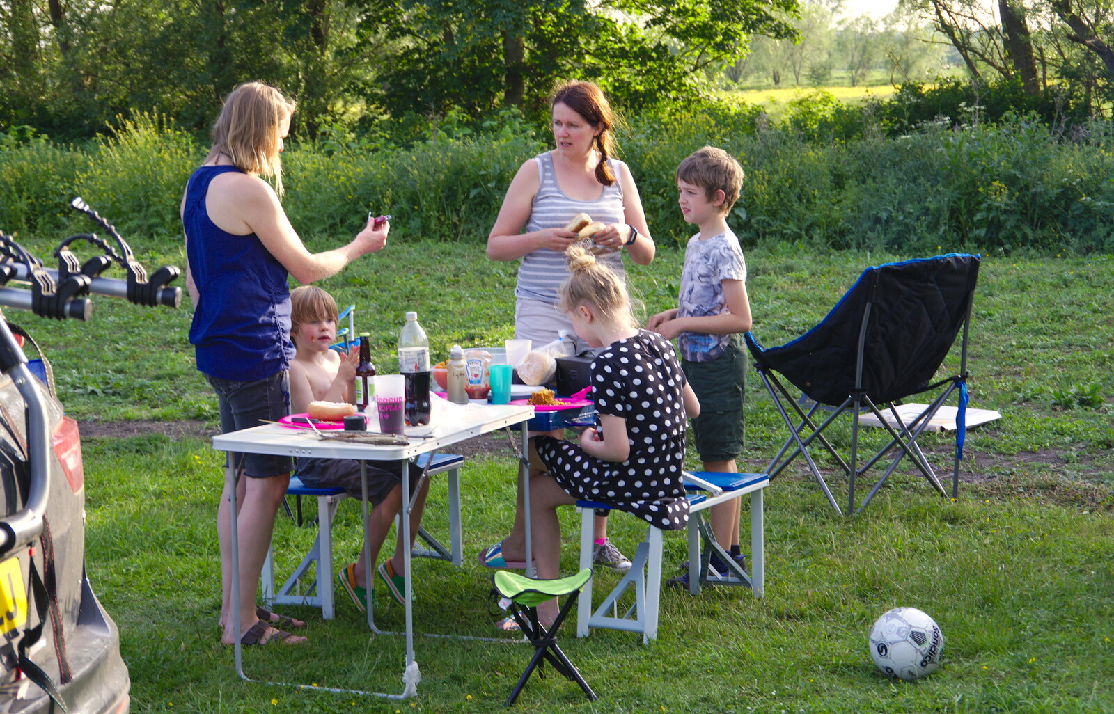 Camp-site tea time from Camping at Three Rivers, Geldeston, Norfolk - 1st June 2019