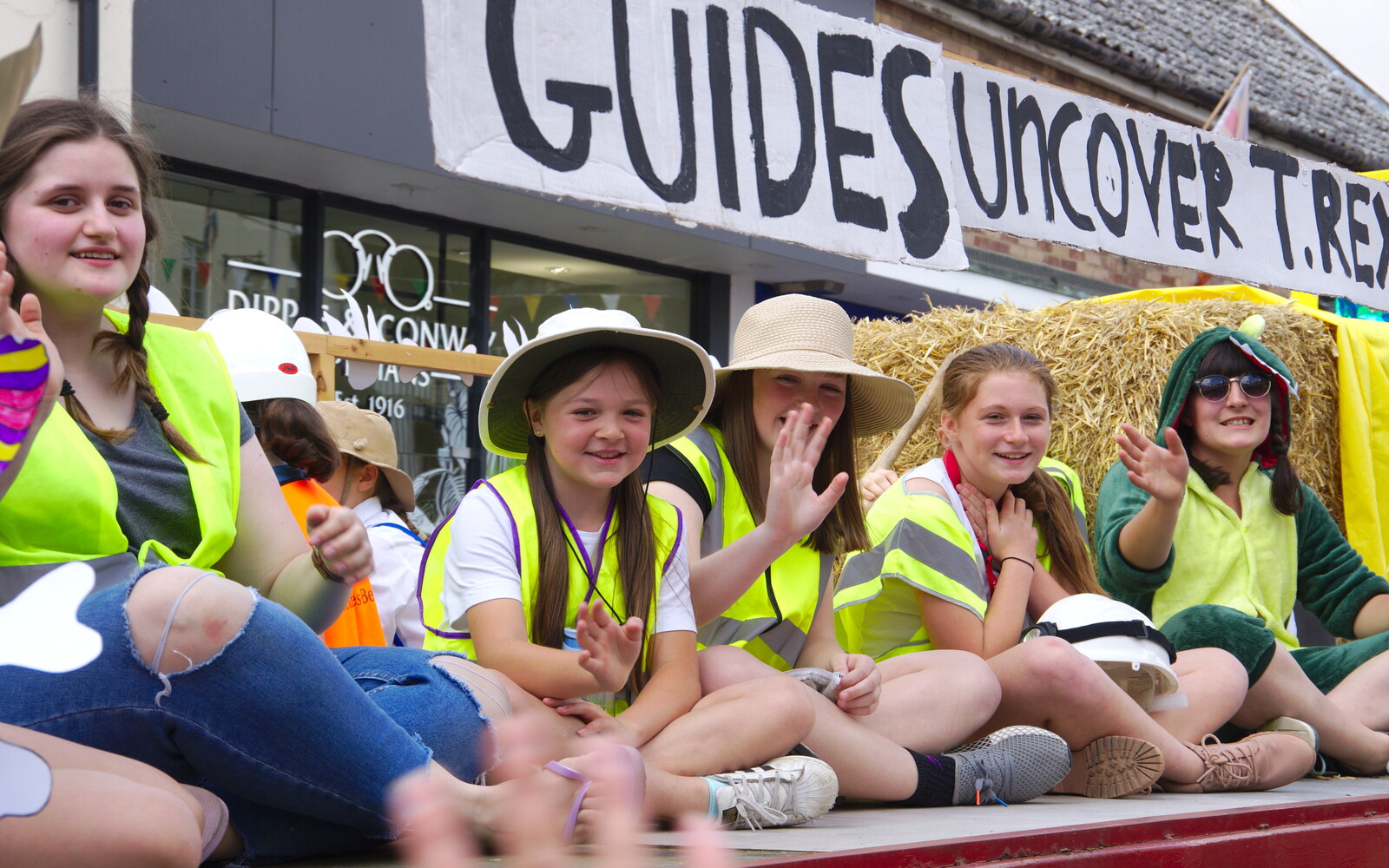 The Girl Guides wave at people from The Diss Carnival 2019, Diss, Norfolk - 9th June 2019
