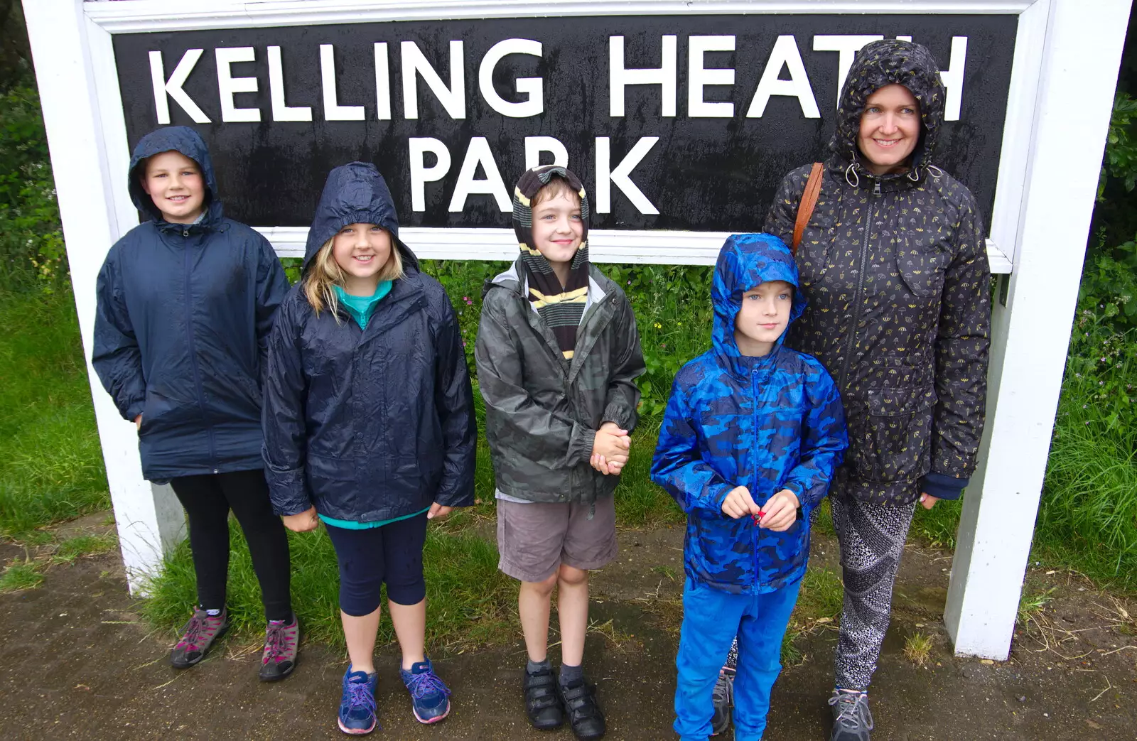 Another group photo on the platform, from Kelling Camping and the Potty Morris Festival, Sheringham, North Norfolk - 6th July 2019