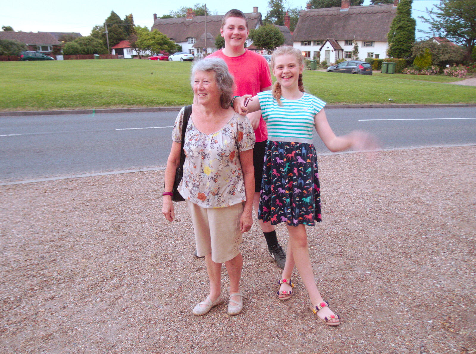 A Postcard from Boxford and BSCC at Pulham, Suffolk and Norfolk - 13th July 2019: Sylvia, Matthew and Jessica