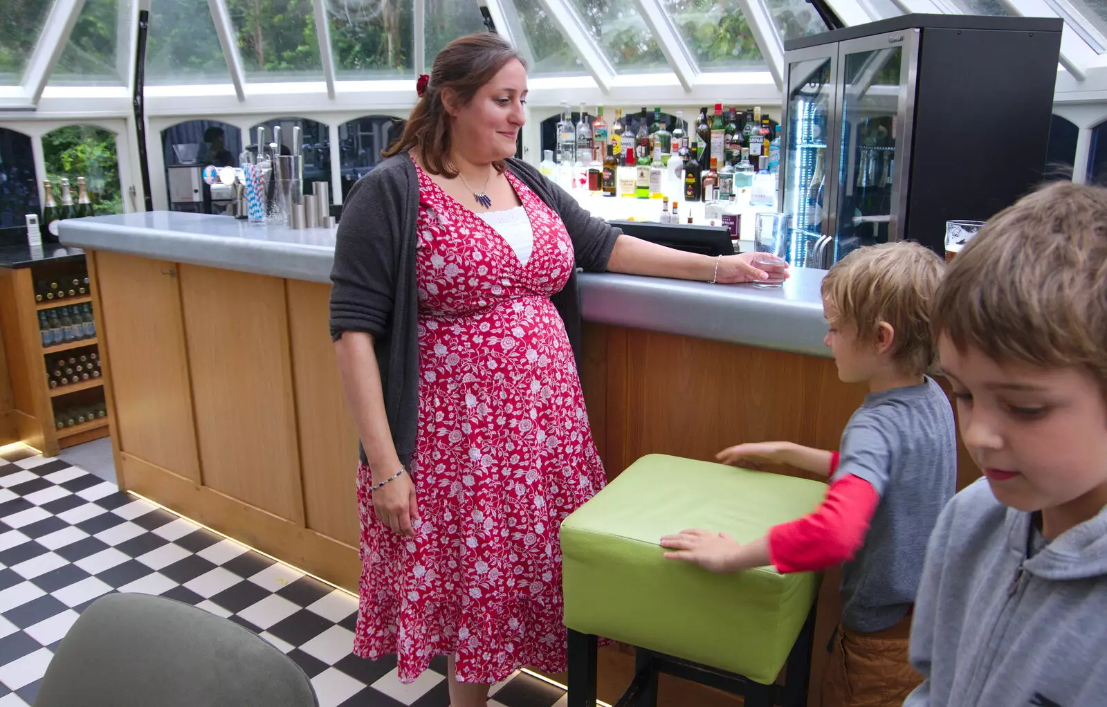 Anita chats to Harry, who's drying off, from Anita and Alex's Leaving Do, The Oaksmere, Brome, Suffolk - 27th July 2019