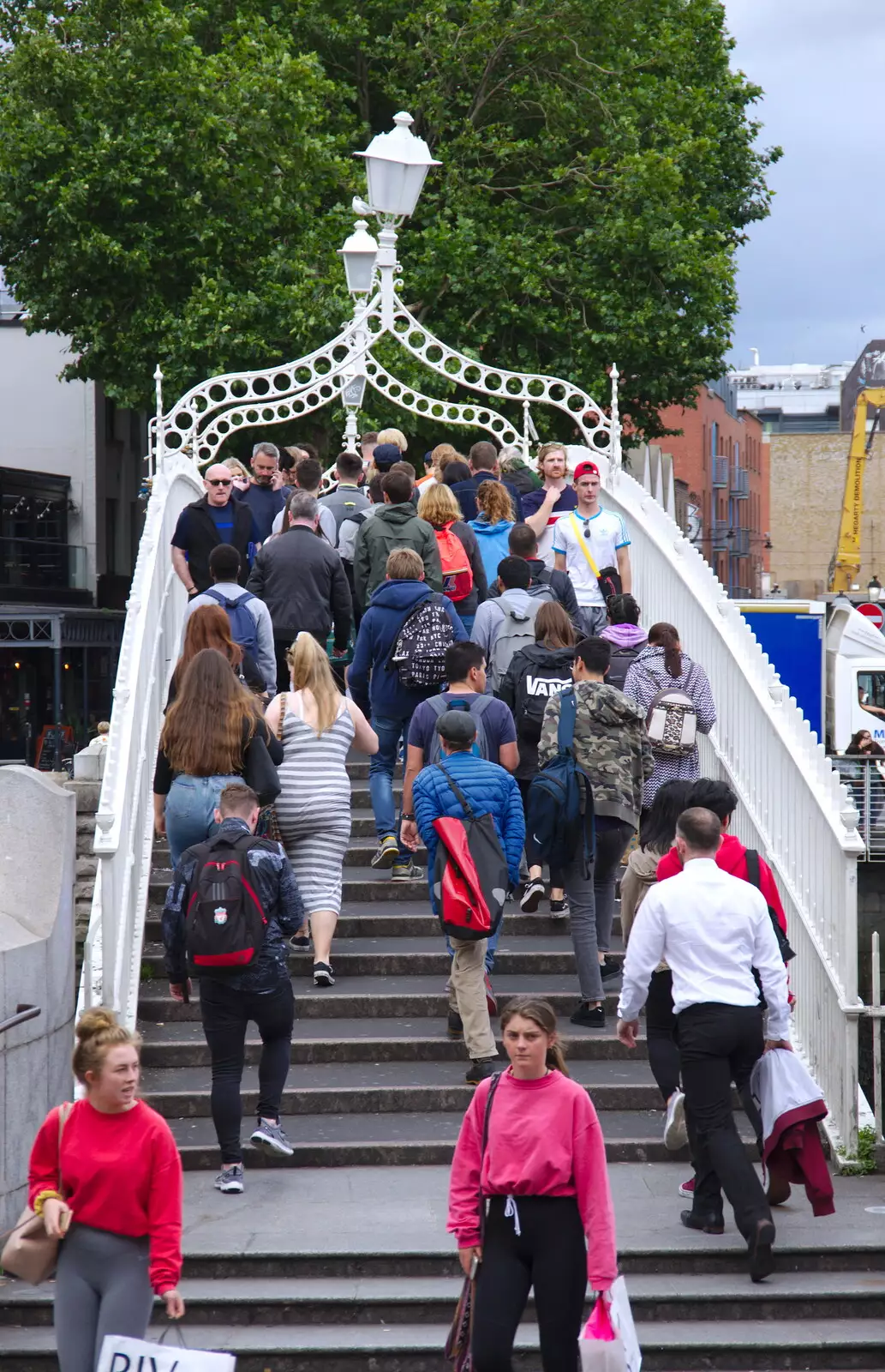 The Ha'penny Bridge across the Liffey, from Busking in Temple Bar, Dublin, Ireland - 12th August 2019