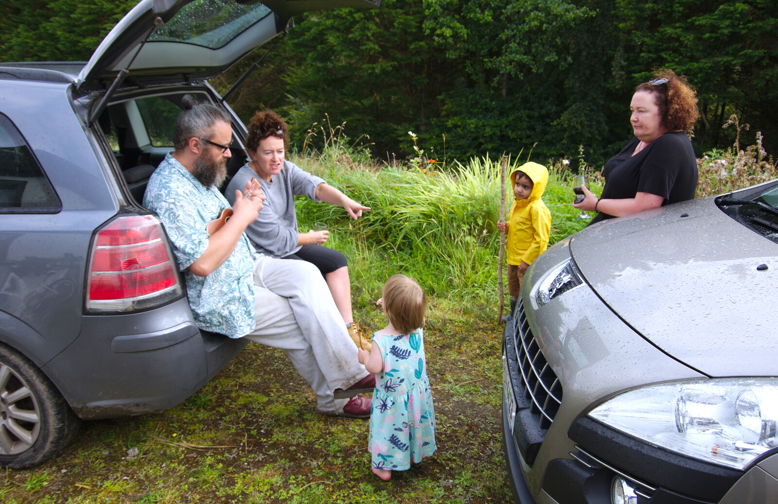 Hanging out in the car from Glencar Waterfall and Parke's Castle, Kilmore, Leitrim, Ireland - 18th August 2019