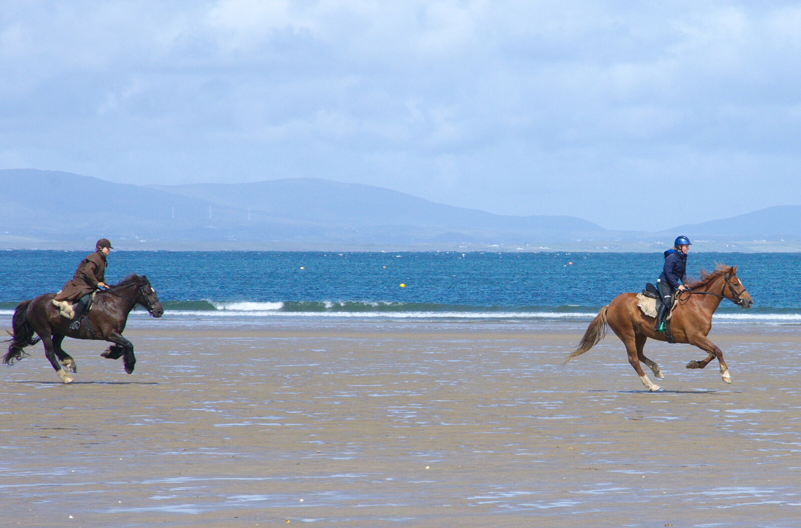 More galloping from Mullaghmore Beach and Marble Arch Caves, Sligo and Fermanagh, Ireland - 19th August 2019