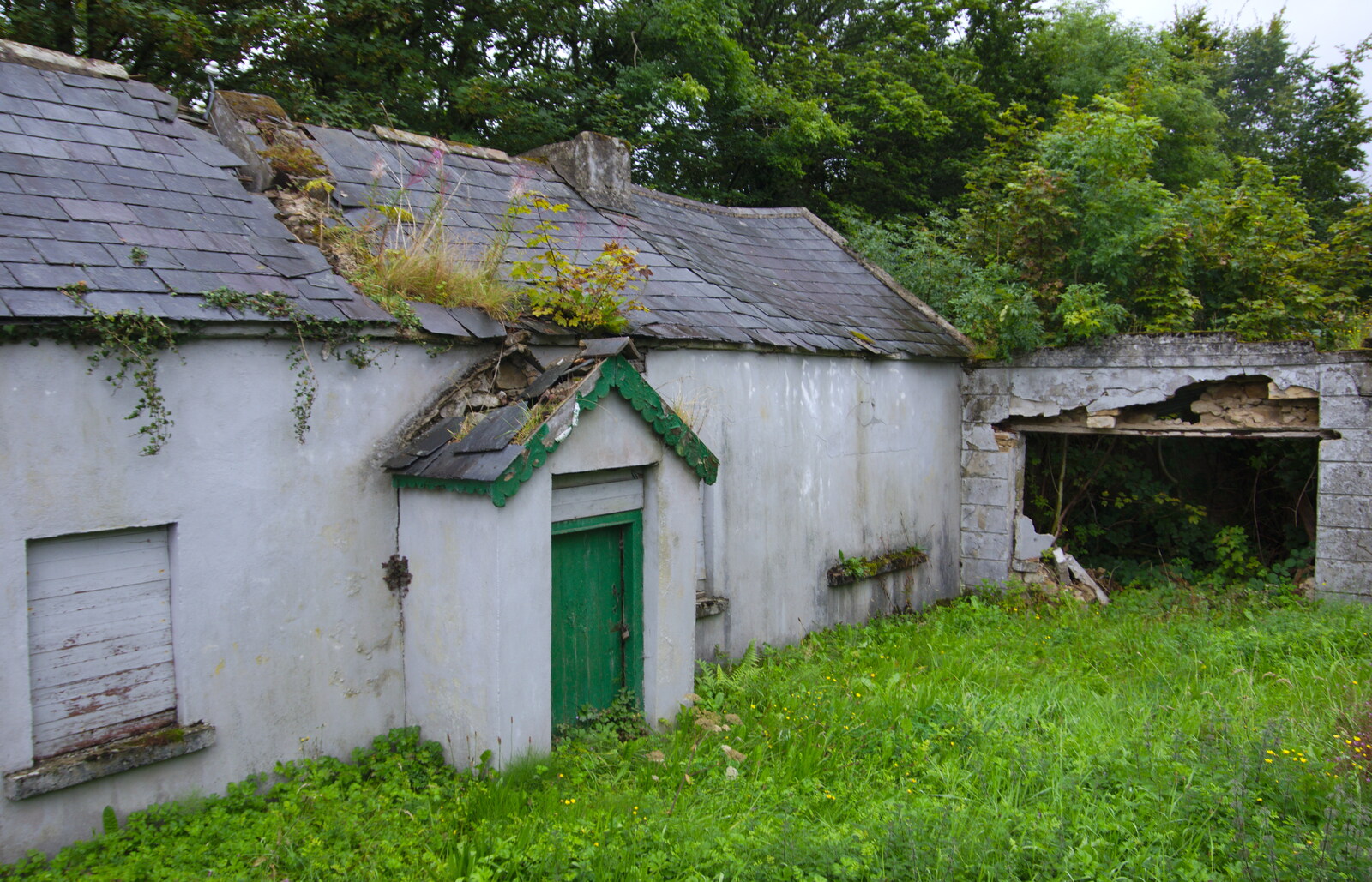 Another derelict house in Glenfarne from Travels in the Borderlands: An Blaic/Blacklion to Belcoo and back, Cavan and Fermanagh, Ireland - 22nd August 2019