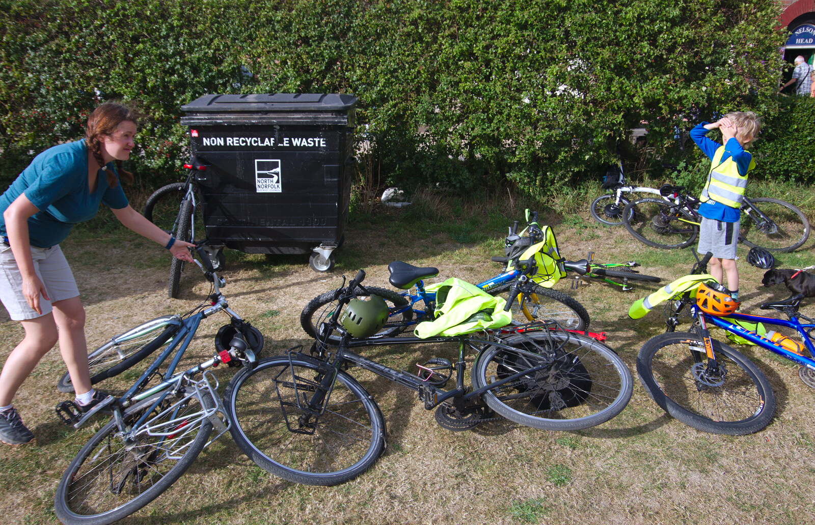 We decide to move our heap of bikes from Waxham Sands and the Nelson Head Beer Festival, Horsey, Norfolk - 31st August 2019