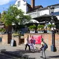 Fred walks past the 'Dirty Duck' pub, A Boat Trip on the River, Stratford upon Avon, Warwickshire - 14th September 2019