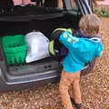 Harry lumps his stuff into the back of the car, The GSB at Stowlangtoft, Beavers, and More XR Rebellions, Suffolk, Norfolk and London - 16th October 2019