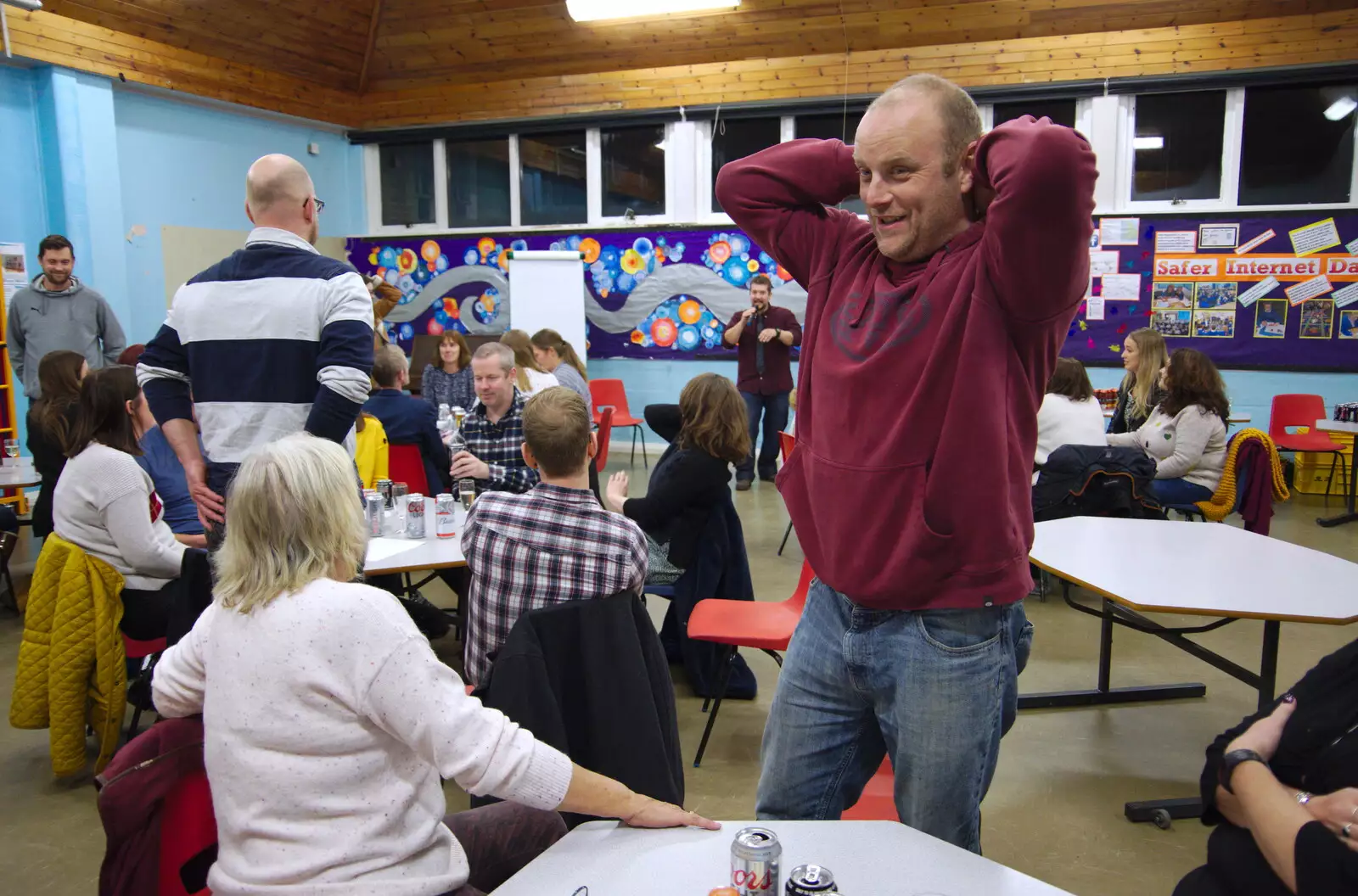 A game of 'heads and tails' occurs, from Pizza Express and a School Quiz, Bury St. Edmunds and Eye, Suffolk - 30th November 2019