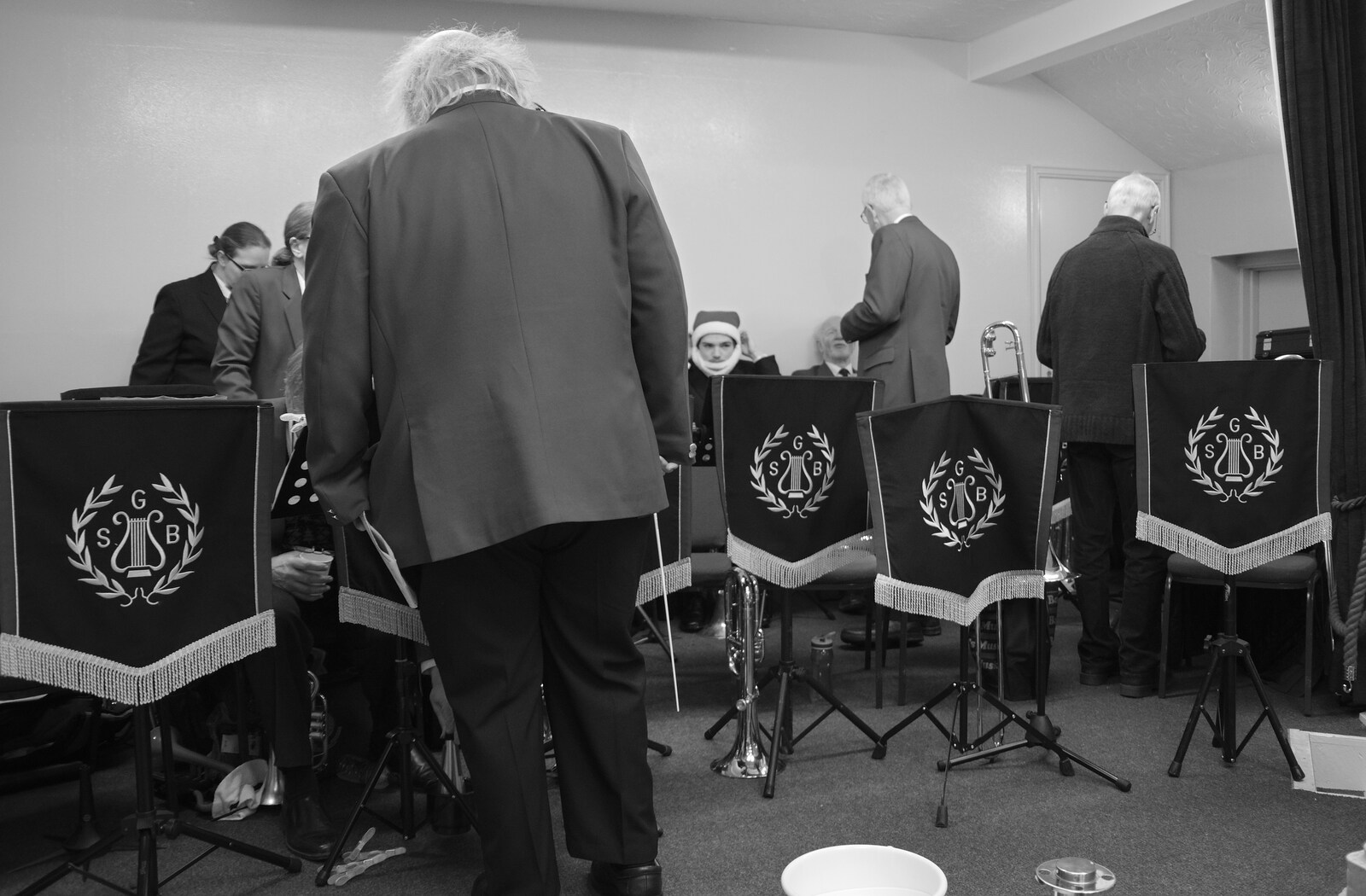 The band gets ready for part two from GSB Concerts and the BSCC Christmas Dinner, Suffolk - 13th December 2019