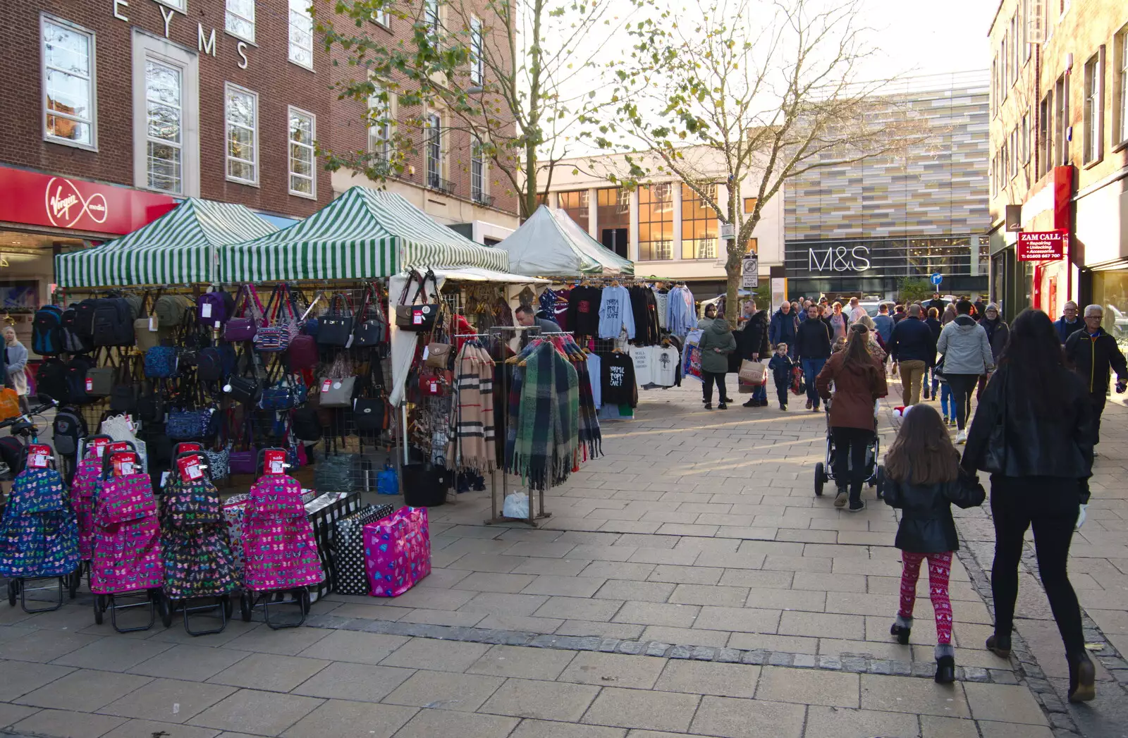 Stalls on Brigg Street, from A Spot of Christmas Shopping, Norwich, Norfolk - 23rd December 2019