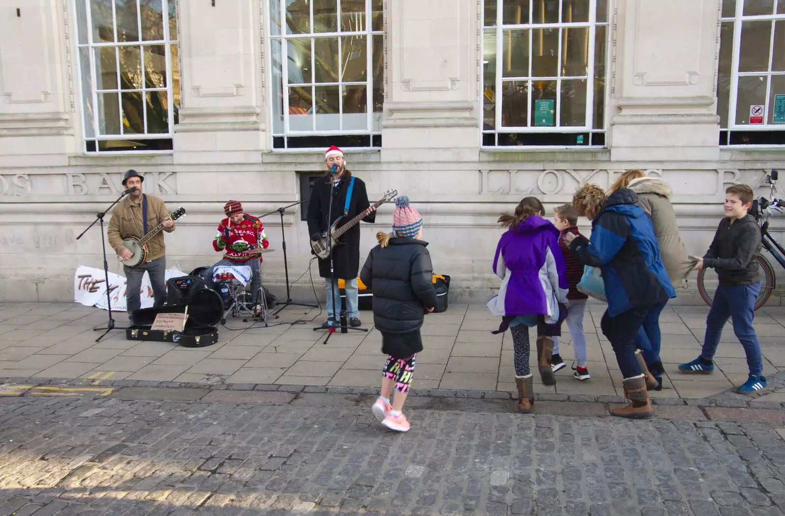 There's some crazy dancing to a skiffle band, from A Spot of Christmas Shopping, Norwich, Norfolk - 23rd December 2019