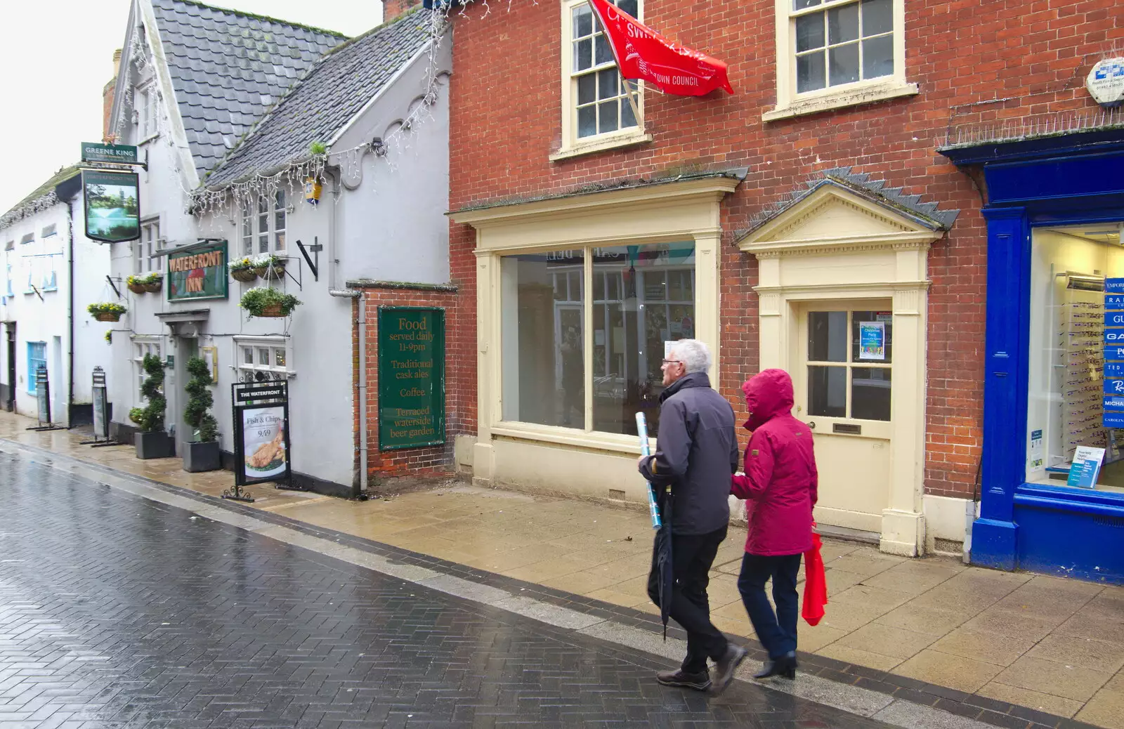 Mere Moments café has closed up, from A Christingle Service, St. Nicholas Church, Oakley, Suffolk - 24th December 2019