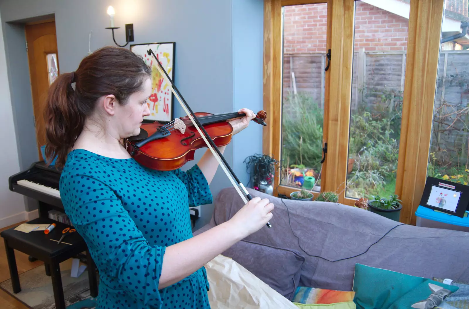 Isobel gets a violin for Christmas, from Christmas Day, Brome, Suffolk - 25th December 2019